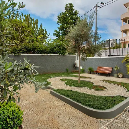 Francisco * Funchal (Madeira)